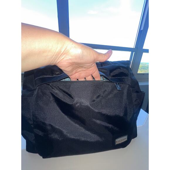 Ricardo Beverly Hills Isela Bag - Perfect for Placing Over Carry-On Luggage - Picture 11 of 15